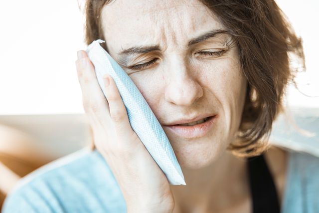 Toothache: Causes, Symptoms, Home Remedies & Treatment – Everything You Need to Know